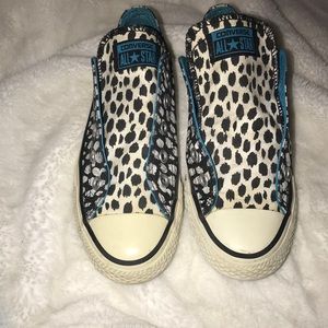 Converse sneakers 👟